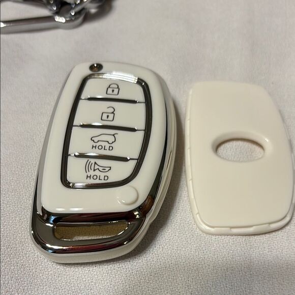 Hyundai KeyFob/lanyard key holder - Picture 2 of 3